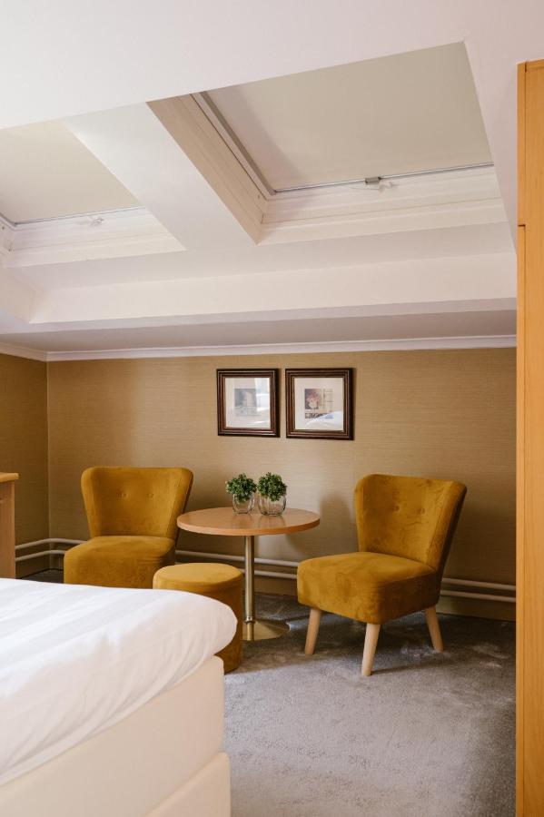 Landhotel Heuvelzicht Schin op Geul Extérieur photo